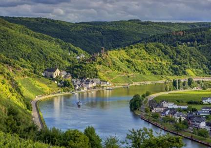 STUNT-DEAL! ???? Verblijf in romantische wijnstadje Beilstein direct aan de Moezel incl. ontbijt, dagelijks 4-gangendiner & meer!