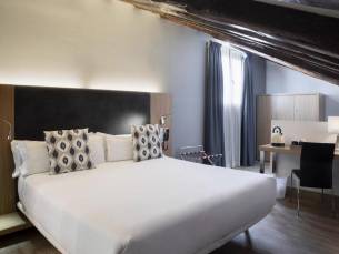 8 daagse vliegvakantie naar Petit Palace Plaza del Carmen in madrid, spanje