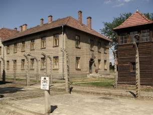 Auschwitz-Birkenau-Tour ab Krakau mit Hotelabholung