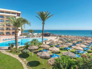 Ontspannen winterzonvakantie aan de Costa del Sol: 4*-hotel direct aan het strand incl. ontbijt + huurauto
