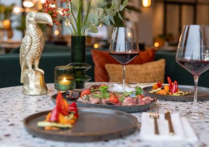 DINER DEAL! ⚡ LUXE 4*-Van der Valk hotel in Wassenaar nabij het strand incl. uitgebreid ontbijt en 3-gangendiner + GRATIS parkeren!
