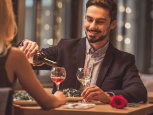 OP=OP LAST MINUTE! ⚡ Strandhotel aan de Zeeuwse kust in Renesse incl. ontbijt + 2-gangen keuzediner