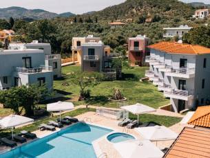 Blue Waves Resort