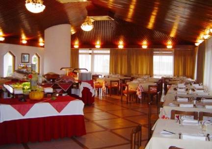 Ozadi Tavira Hotel
