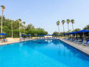BM Beach Hotel