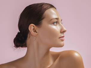 Carbon peeling gezichtsbehandeling