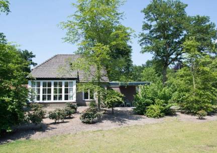 Villa met Priv&eacute; Bubbelbad | 2-6 Pers.