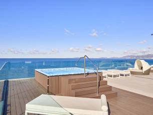 NH Negresco Beach Hotel