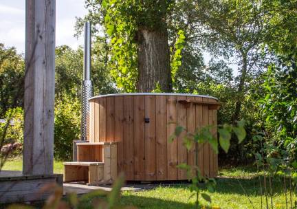 Tiny Cabin met Hottub