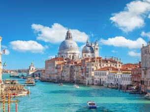Vaar mee op een magische 5-daagse minicruise romantisch VENETI&Euml; en haar kleurrijke eilanden! ???? Incl. vlucht, welkomstdrankje en o.b.v. all-inclusive!