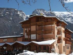 Hotel Job - Garden & Spa