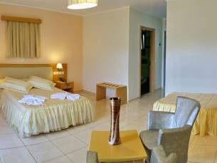 Theofilos Superior Hotel