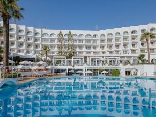 Hotel Golden Coast Beach