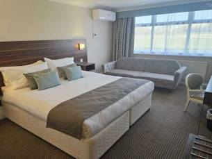 Palms Hotel & Retreat By Palette London Romford