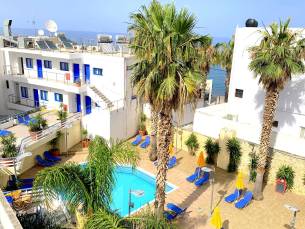 Kassavetis Center - Hotel Studios & Apartments