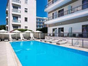 Angela Downtown Hotel