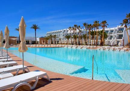 Grand Palladium White Island Resort & Spa