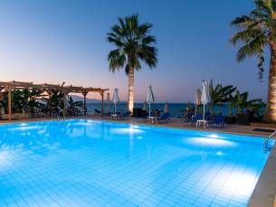 Belussi Beach Hotel & Suites