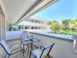 Rivoltella Apt With Pool 600m From Lake