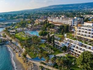 Coral Beach Hotel & Resort