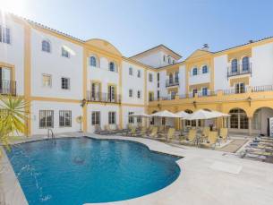 Hotel Maci&agrave; Alfaros