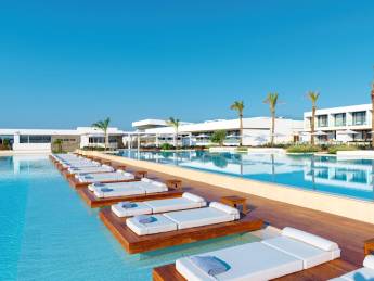 Gennadi Grand Resort