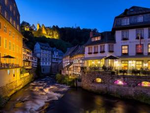 FLASHDEAL! ⚡️ 3 dagen betoverend weekend in de Eifel: geniet in knus hotel met sauna, diner & verblijf nabij het charmante Monschau!