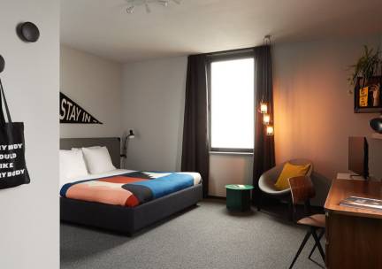 Verblijf in een 4*-hotel in hartje Eindhoven incl. ontbijt en NS treinretour!