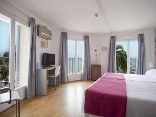 8 daagse vliegvakantie naar Subur in sitges, spanje
