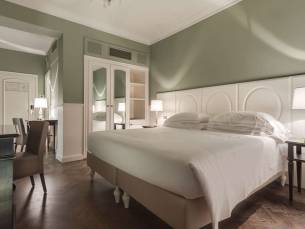 Plaza Hotel Lucchesi