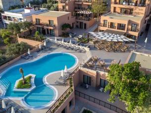 Hotel Pyria