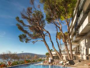 Carine Hotel Park