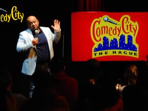Entree voor ComedyCity in hartje Den Haag, Arnhem of Rotterdam