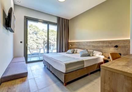 White Olive Elite Hotel