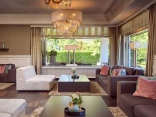 3 dagen MODERN 4*-Van der Valk hotel nabij D&uuml;sseldorf en Oberhausen incl. ontbijt. 3-gangendiner en GRATIS parkeren!