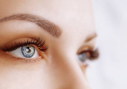 Wimperbehandeling naar keuze