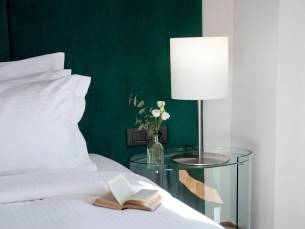 Athenaeum Eridanus Luxury