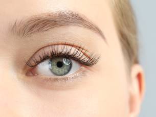 Wimperbehandeling naar keuze