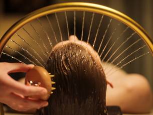 Japanese head spa (60 min) of nek- en hoofdstoommassage (60 min)