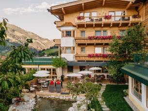 Geniet van een zorgeloze vakantie in het prachtige Zillertal incl. ontbijt, dagelijks 5-gangendiner, wellness + Zell Gerlos Topcard