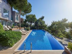 Pine Bay Holiday Resort