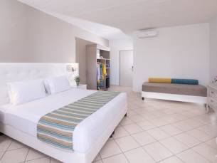 Dore Hotel