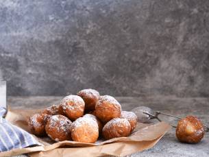 10 oliebollen voor afhaal bij Oliebollenkraam de Stadsring Amersfoort