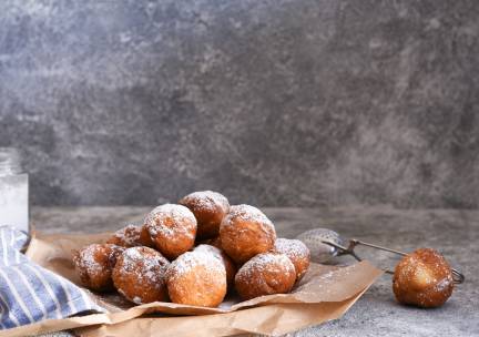 10 oliebollen voor afhaal bij Oliebollenkraam de Stadsring Amersfoort