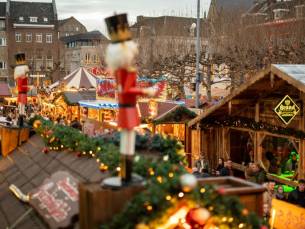 Ontsnap naar de kerststad! ???? Ervaar de unieke Limburgse kerstmagie in MAASTRICHT vanuit een verrassend en 4*-surprise hotel incl. ontbijt