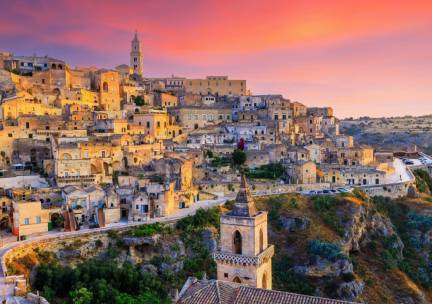 Prachtige 23-daagse autorondreis door HEEL Itali&euml;! Bezoek Lombardije, Toscane en Liguri&euml; incl. DAGELIJKS ontbijt & diner!