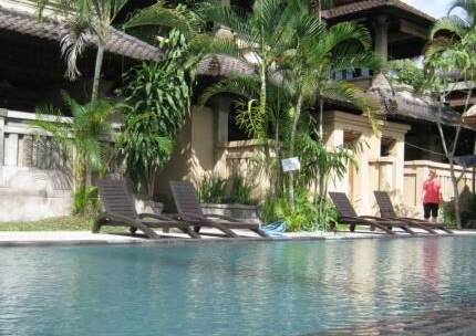 Ubud Village Hotel