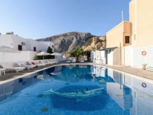 Iris Boutique Hotel
