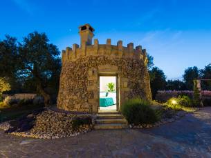 Tenuta Bouganville With Garden And Pool