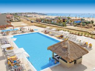 Oasis Atlantico Salinas Sea